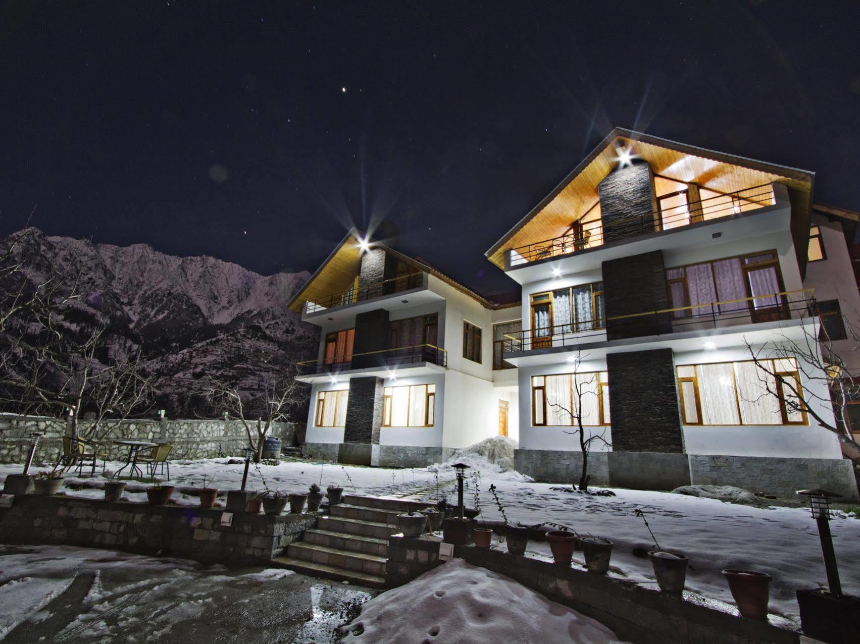 Mount Ville Cottages Manāli Buitenkant foto